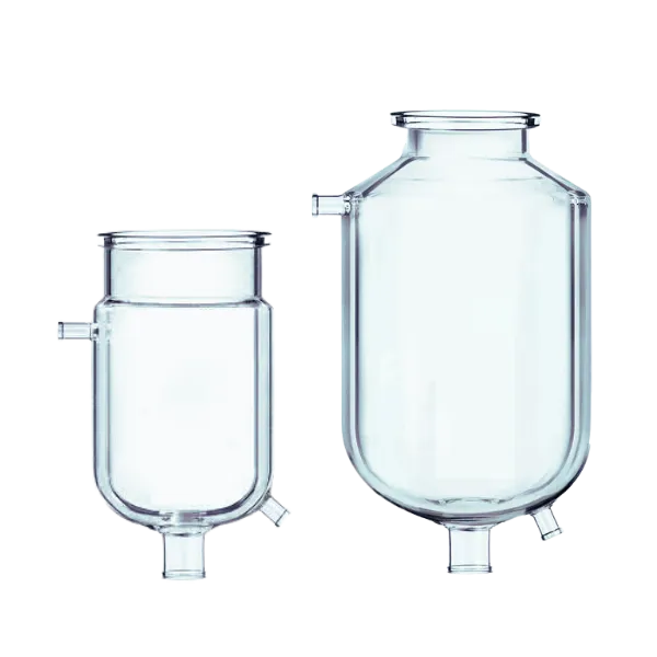 Vasos encamisados da Vortex-R para reatores químicos, com design em vidro borosilicato, ideais para controle de temperatura em experimentos de laboratório.
