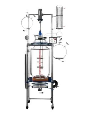 Reator de vidro de 50L encamisado da Vortex-R com sistema de filtração, ideal para reatores de vidro de 50L com sistema de filtração em laboratórios químicos.